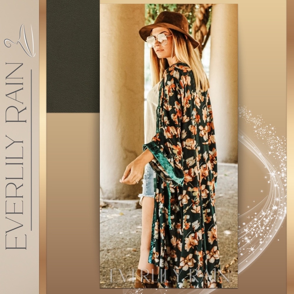 LAST ONE! Gorgeous Velvet Trim Kimono Duster - Picture 9 of 16